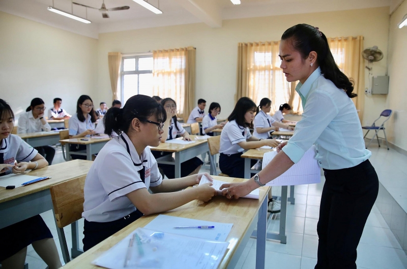 thu tuong chinh phu dong y phuong an thi tot nghiep thpt