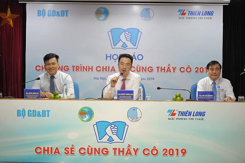 gioi thieu chuong trinh chia se cung thay co 2019