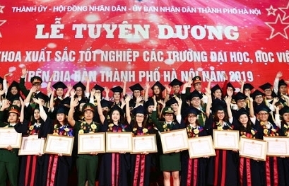 Tuyên dương 88 thủ khoa xuất sắc các trường đại học, học viện