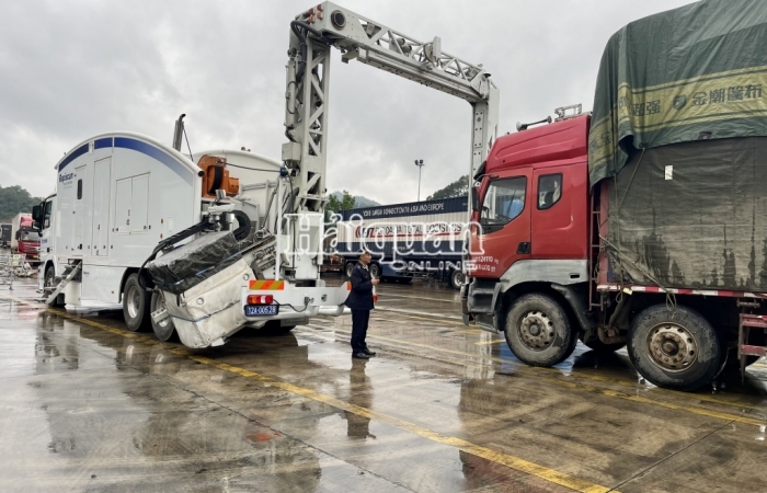 Hải quan Hữu Nghị tạo điều kiện cho phương tiện chở hàng xuất khẩu