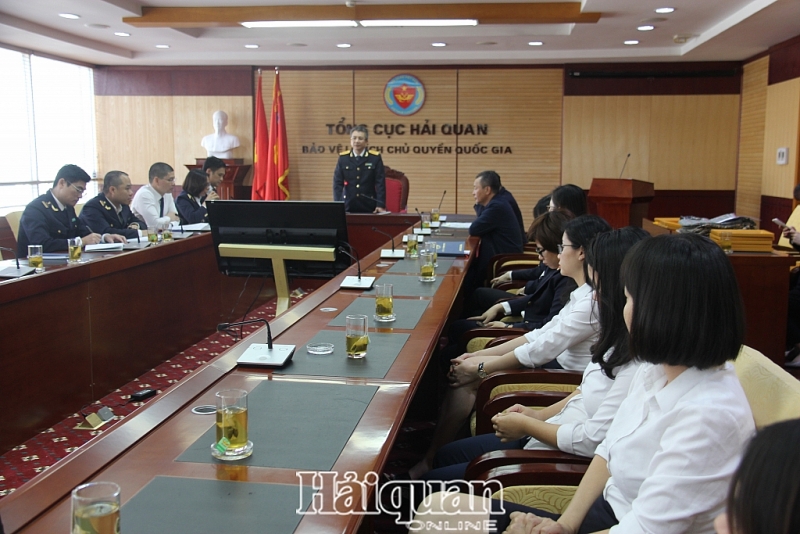 hoi nghi asem 13 chu dao an tuong va hieu khach cua hai quan viet nam