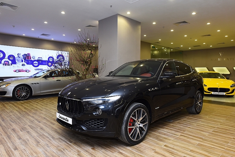 maserati gio i thie u khu trung ba y ta i trung tam thuong ma i vincom metropolis