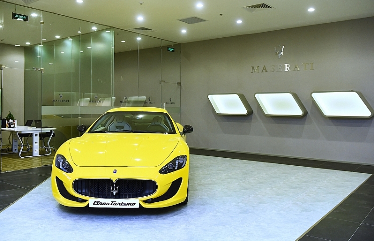 maserati gio i thie u khu trung ba y ta i trung tam thuong ma i vincom metropolis