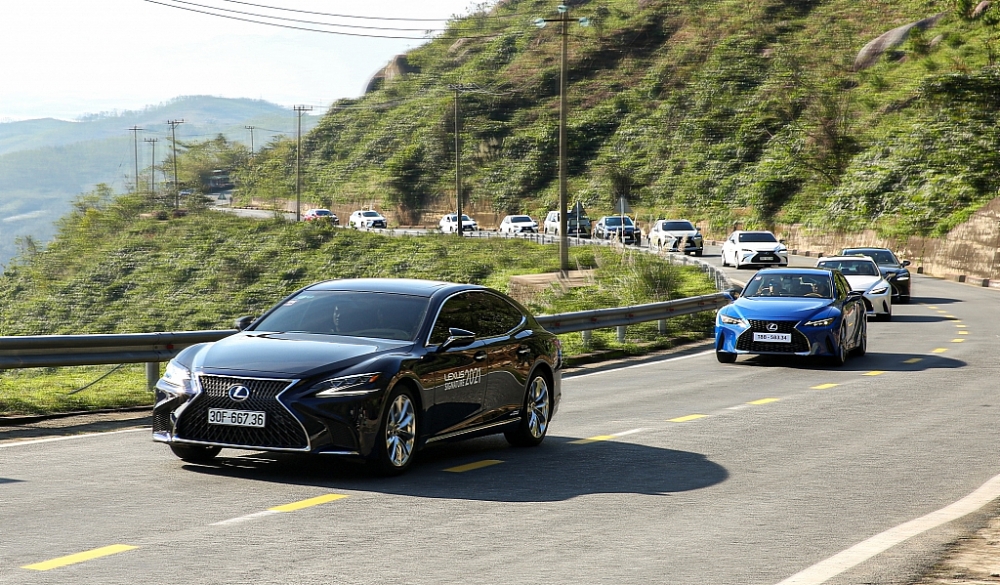 Trải nghiệm Lexus Signature 2021: “Bản hoà ca giữa những mặt đối lập”