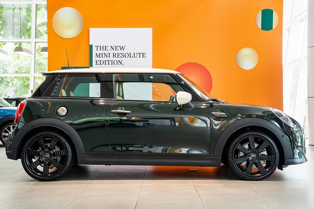 MINI Cooper S 3-Cửa Resolute Edition mới chính thức có mặt tại Việt Nam