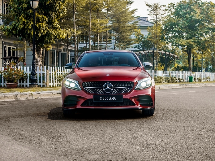 co 6500 chi tiet phu tung tren xe duoc thiet ke moi mercedes benz c class 2019 co gia tu 15 ty dong