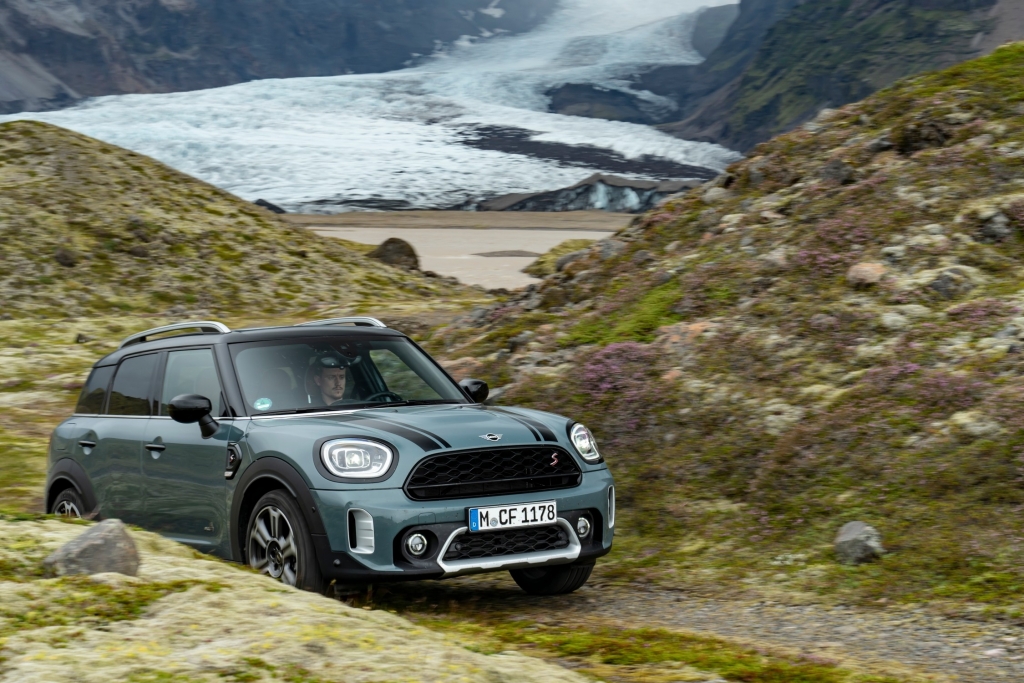 Chính thức ra mắt tại Việt Nam MINI Countryman mới chốt giá từ 2,439 tỷ đồng