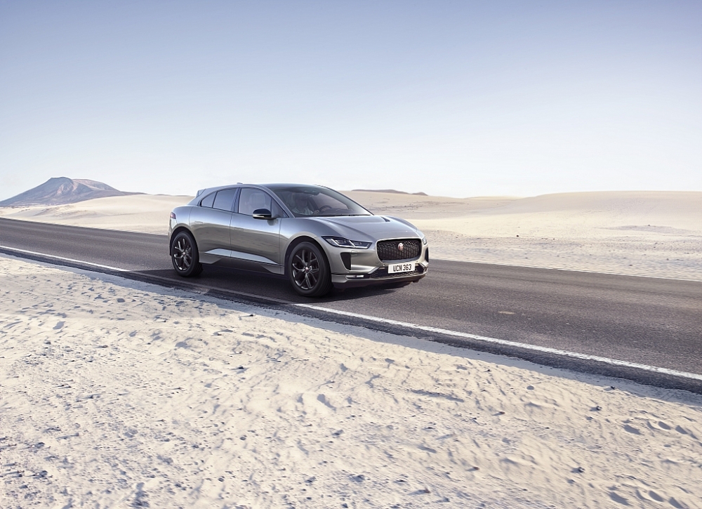 Ngắm nhìn Jaguar  I-PACE màu đen độc đáo