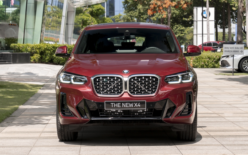 Chỉ nhập 15 xe,  BMW X4 2022 được Thaco 