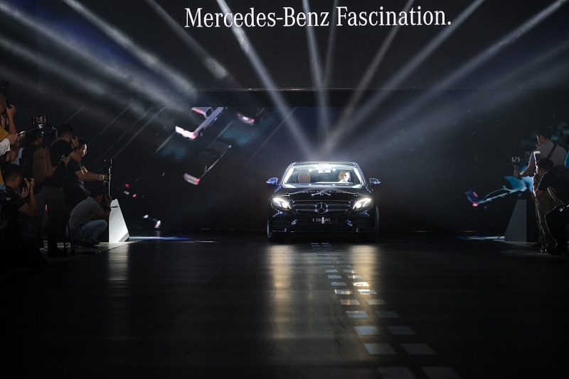 mercedes benz fascination 2019 ngap tran cam xuc tu dan xe sang