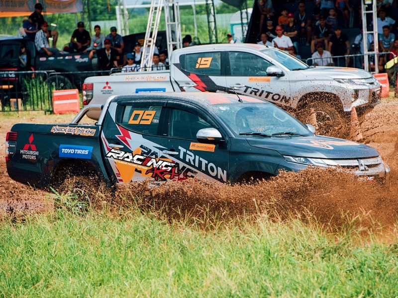 racing aka se la doi dua dau tien cua viet nam tham du asia cross country rally