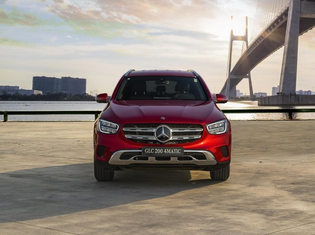 Mua GLC và E-Class trực tuyến được Mercedes-Benz tặng gói bảo dưỡng 2 năm