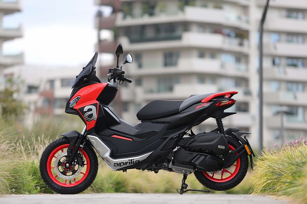 Giá gần trăm triệu Aprilia SR GT 200 sản xuất tại Việt Nam xuất khẩu đi các nước