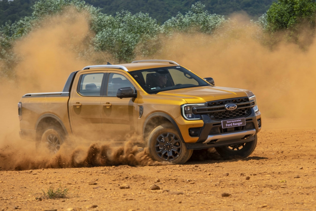 Hé lộ giá chiếc bán tải bán chạy nhất Việt Nam, Ford Ranger 2022