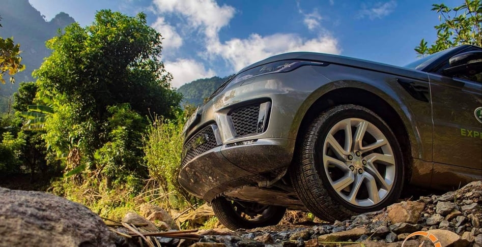 Thích trải nghiệm khám phá, có Land Rover chẳng ngại gì