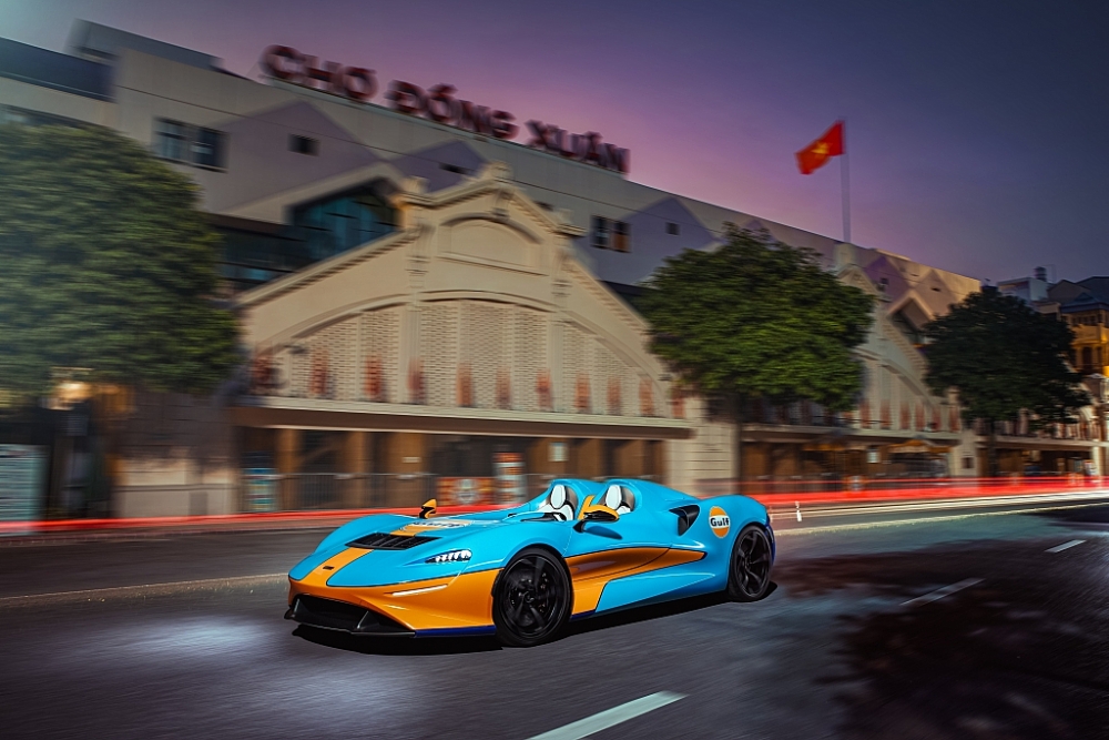 Siêu phẩm McLaren Elva đã đến Việt Nam, điểm cuối của World Tour 2021