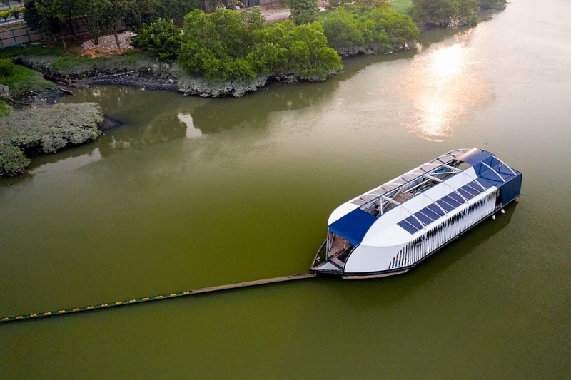 akzonobel ho tro the ocean cleanup thu don chat thai nhua tren song