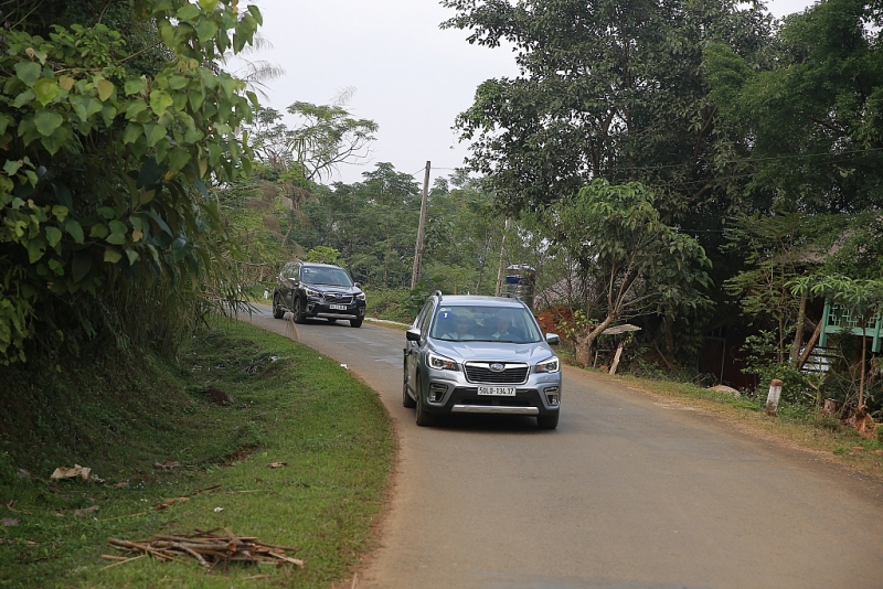 subaru forester 2019 dang cap den tu mot mau xe sang