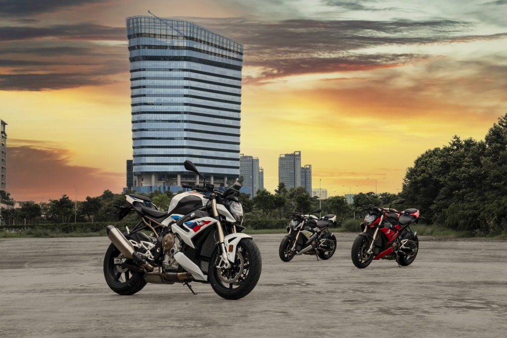 BMW S 1000 R hoàn toàn mới được “chốt” giá từ 669 triệu đồng