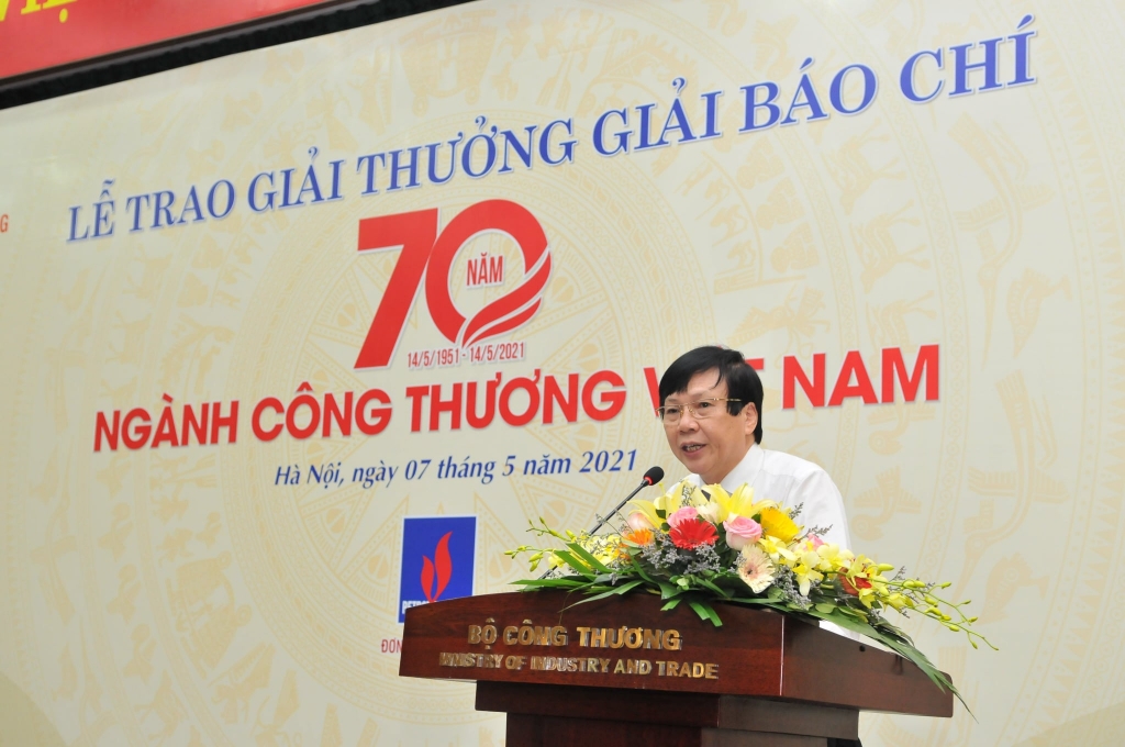 Trao Giải báo chí 70 năm ngành Công Thương