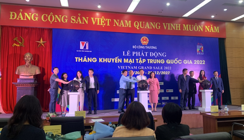 Khuyến mại 100% trong 