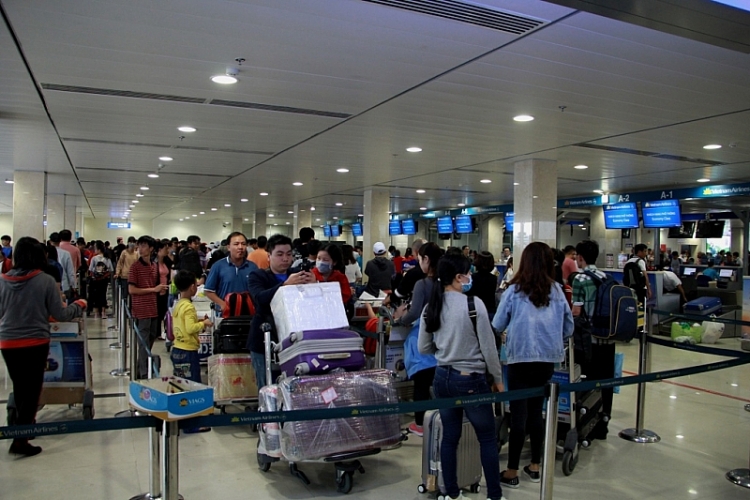 de tranh un tac vietnam airlines bo tri lai quay lam thu tuc tai tan son nhat