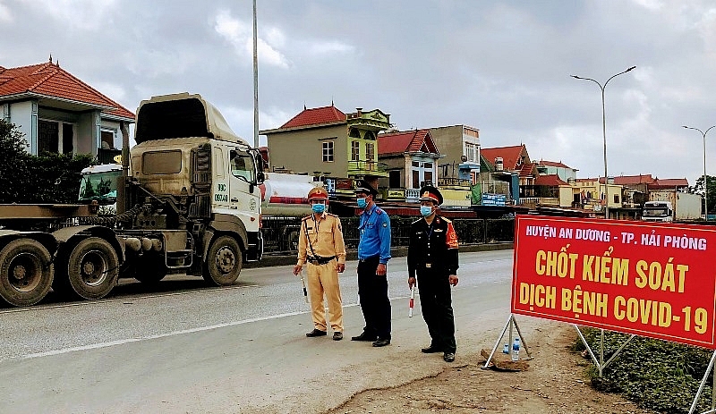 Đề nghị Hải Dương khử khuẩn xe chở hàng hóa và giám sát chặt lái xe