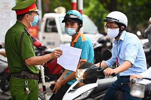 Trong 2 ngày 6, 7/9 Hà Nội sẽ chỉ kiểm tra Giấy đi đường để tuyên truyền, hướng dẫn