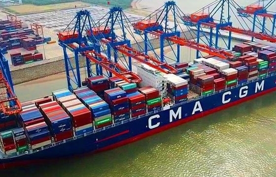 Hãng tàu đầu tiên tại Việt Nam cam kết không tăng giá cước vận tải container