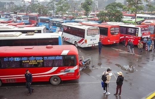 Hà Nội: Xe khách được hoạt động trở lại với tần suất bình thường