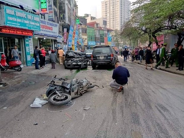 ca nuoc co 16 nguoi chet vi tai nan giao thong ngay dau nghi le