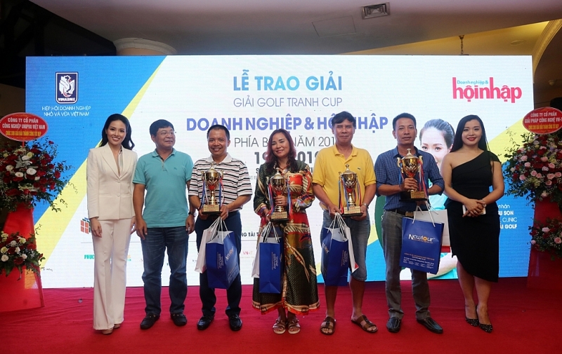 giai golf tranh cup doanh nghiep va hoi nhap phia bac 2019 noi khang dinh dang cap cac golfer