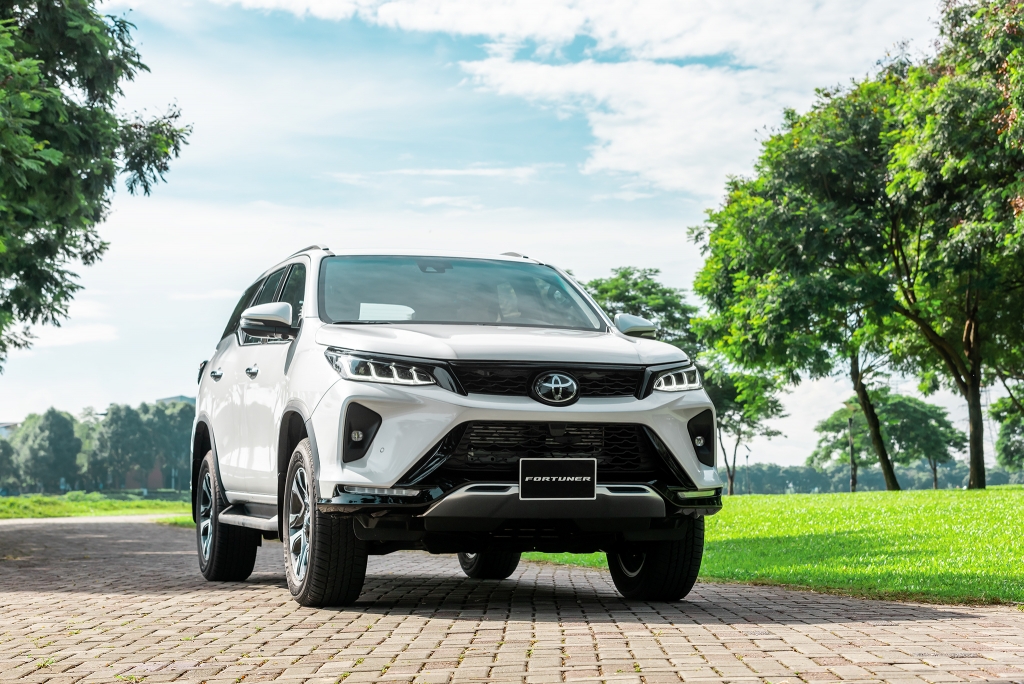 nang cap va bo sung 2 phien ban toyota fortuner 2020 co gia cao nhat la 1434 ty