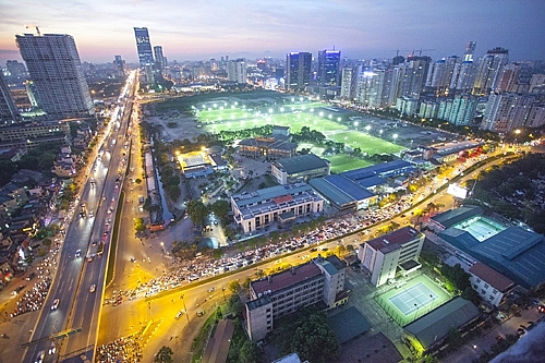 chinh phu quyet di den dich du hanh trinh gian nan