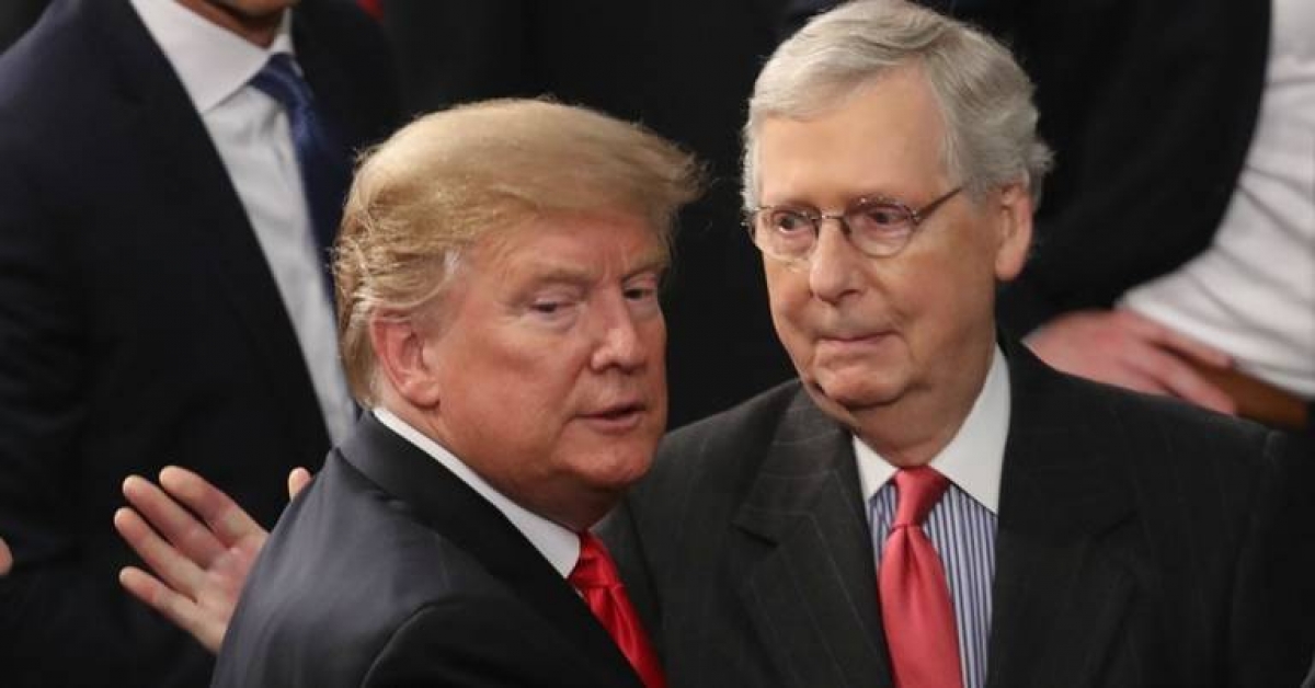 Cựu Tổng thống Trump và Lãnh đạo đảng Cộng hòa tại Thượng viện Mitch McConnell. Ảnh: Kentucky