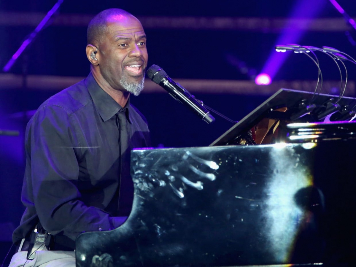 Nhận được tới 17 đề cử từ năm 1993, nhưng ca sĩ - nhạc sĩ R&amp;amp;amp;amp;B Brian McKnight chưa một lần gi&agrave;nh giải Grammy.