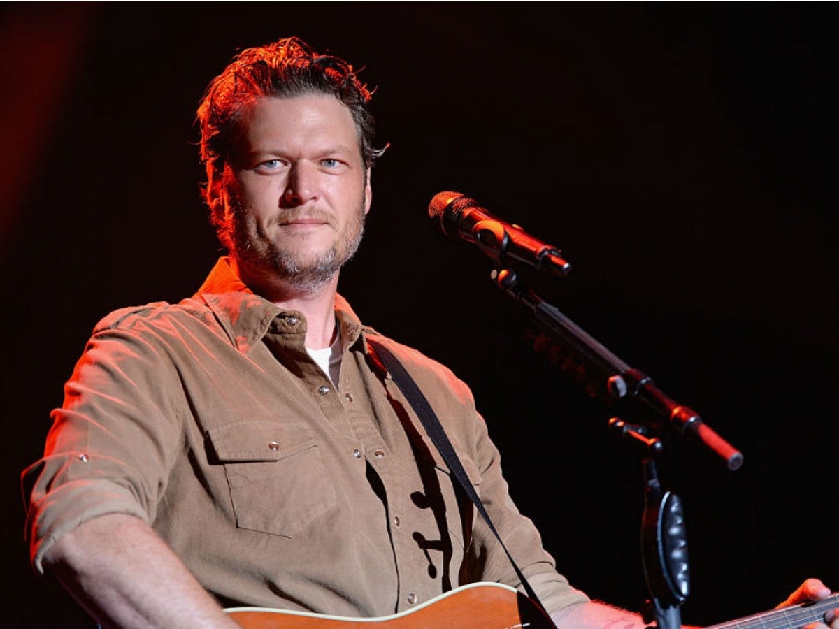 Blake Shelton - ca sĩ nhạc đồng qu&ecirc; v&agrave; gi&aacute;m khảo chương tr&igrave;nh &amp;amp;quot;The Voice&amp;amp;quot; đ&atilde; 8 lần được đề cử Grammy, nhưng chưa c&oacute; chiến thắng n&agrave;o.